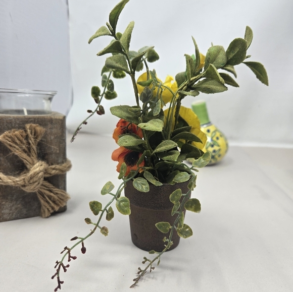 Trio Of Table Art Wood Candle Holder Pottery Vase Pansies In A Pot Home Decor - Picture 6 of 10